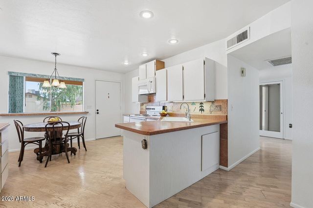 14860 N 21ST Place N, Phoenix, AZ 85022