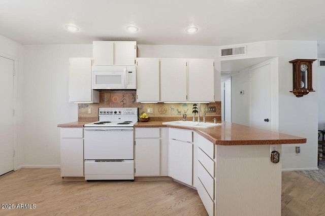 14860 N 21ST Place N, Phoenix, AZ 85022