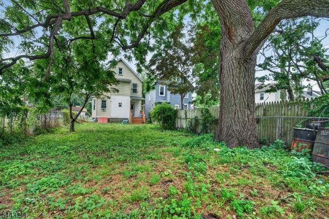 616 W 4Th St, Plainfield City, NJ 07060