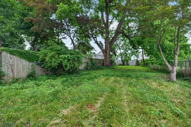 616 W 4Th St, Plainfield City, NJ 07060