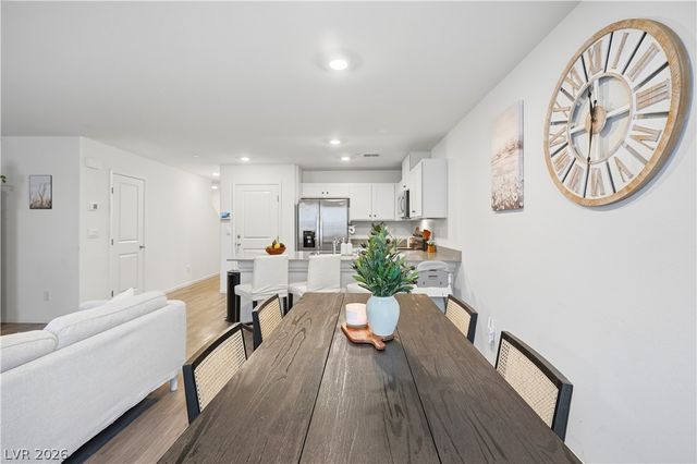 4597 Honey Hills Avenue, Las Vegas, NV 89141