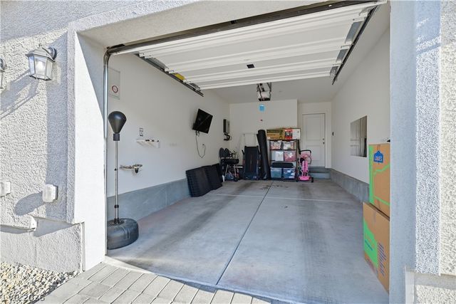 4597 Honey Hills Avenue, Las Vegas, NV 89141