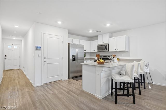 4597 Honey Hills Avenue, Las Vegas, NV 89141