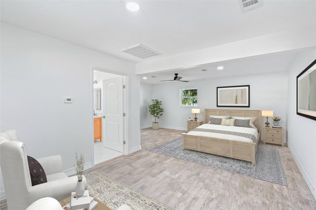 5425 Jeffrey Street, Dickinson, TX 77539