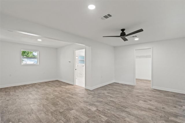 5425 Jeffrey Street, Dickinson, TX 77539