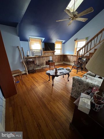 7029 BRENTWOOD RD, Philadelphia, PA 19151