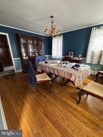 7029 BRENTWOOD RD, Philadelphia, PA 19151