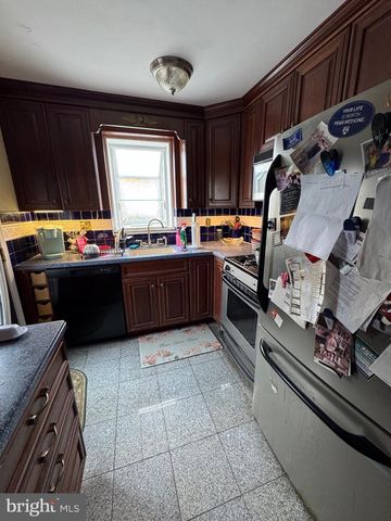 7029 BRENTWOOD RD, Philadelphia, PA 19151