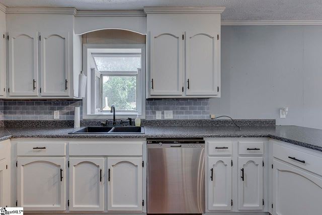 422 Rangeview Circle, Greenville, SC 29617