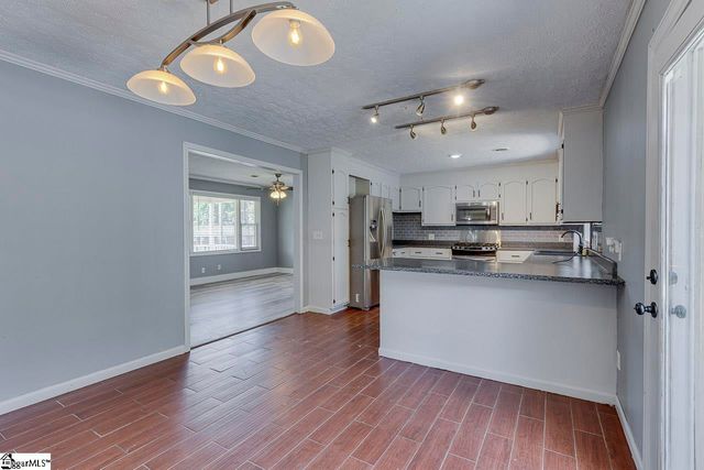 422 Rangeview Circle, Greenville, SC 29617