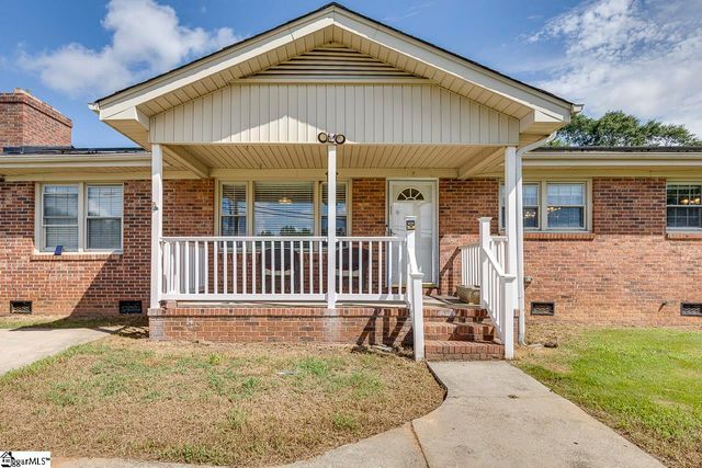 422 Rangeview Circle, Greenville, SC 29617