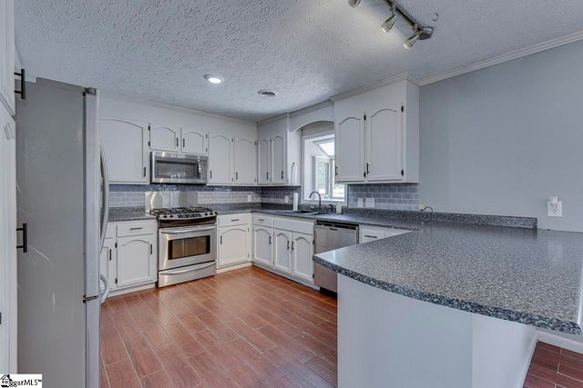 422 Rangeview Circle, Greenville, SC 29617