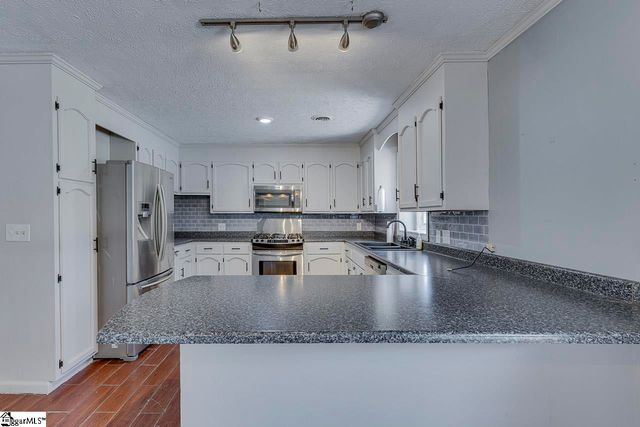 422 Rangeview Circle, Greenville, SC 29617