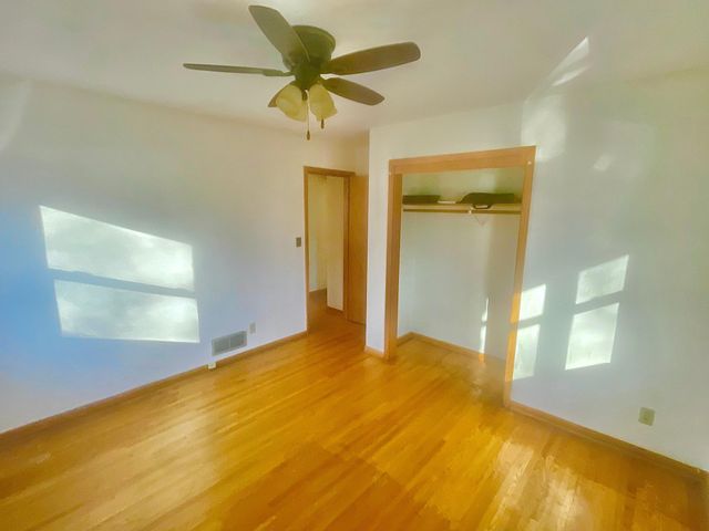 1885 3rd Street E, Saint Paul, MN 55119