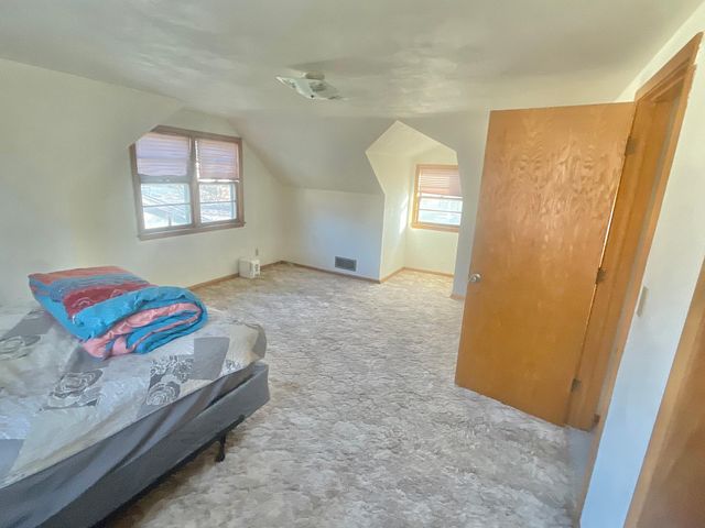 1885 3rd Street E, Saint Paul, MN 55119