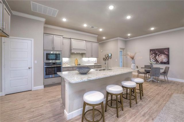 12928 Sewell Avenue, Kansas City, KS 66109