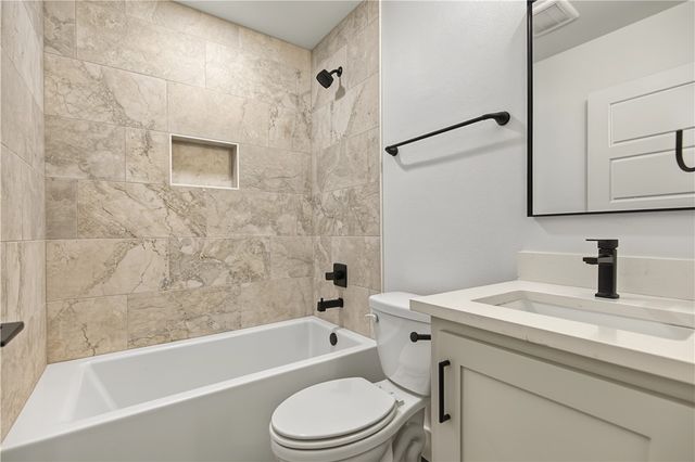 3 Lockhart Place, Bella Vista, AR 72715