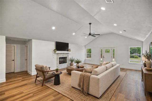 3 Lockhart Place, Bella Vista, AR 72715
