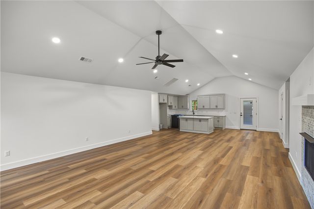 3 Lockhart Place, Bella Vista, AR 72715