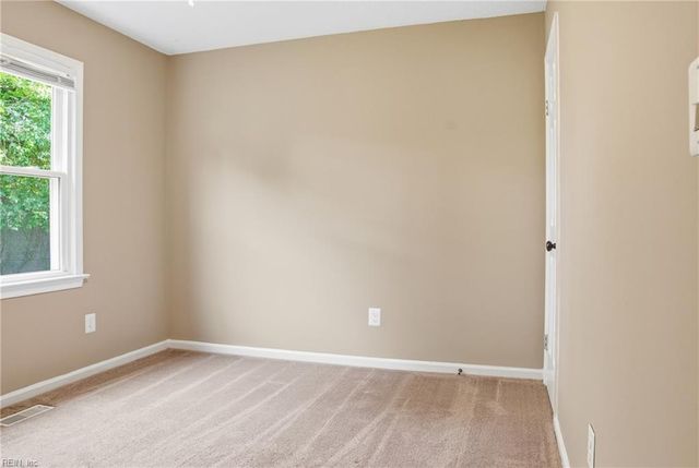 12 Romsey CIR, Chesapeake, VA 23320