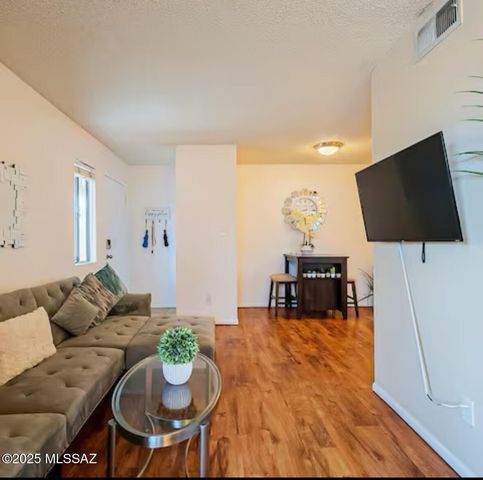 1745 E Glenn St Apt 114, Tucson, AZ 85719