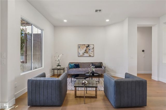 2386 Hardin Ridge Drive, Henderson, NV 89052