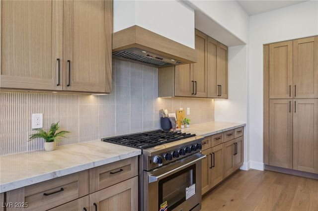 2386 Hardin Ridge Drive, Henderson, NV 89052