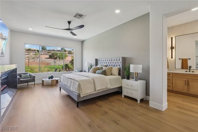 2386 Hardin Ridge Drive, Henderson, NV 89052