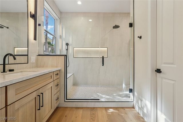 2386 Hardin Ridge Drive, Henderson, NV 89052