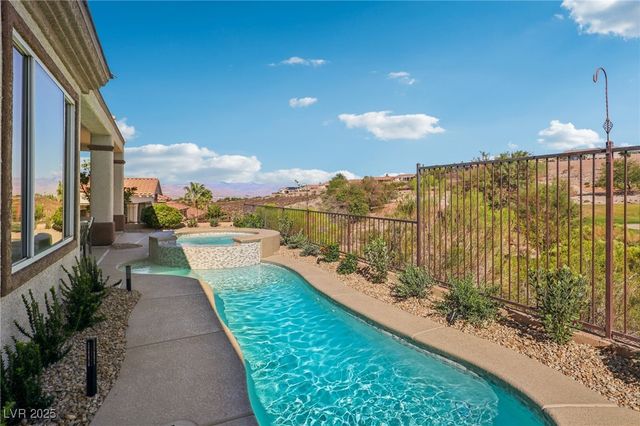 2386 Hardin Ridge Drive, Henderson, NV 89052