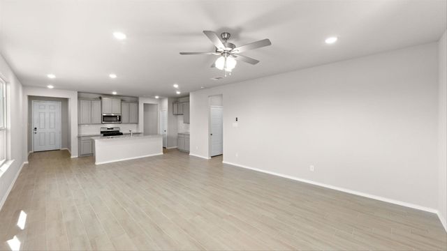 2001 Bayfront Drive, Royse City, TX 75189