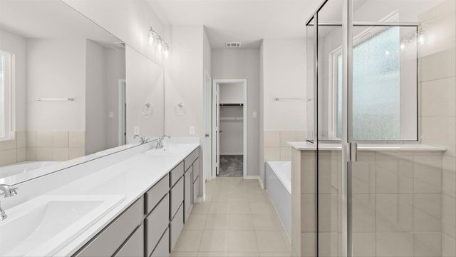 2001 Bayfront Drive, Royse City, TX 75189