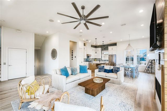 220 Sundew, Port Aransas, TX 78373
