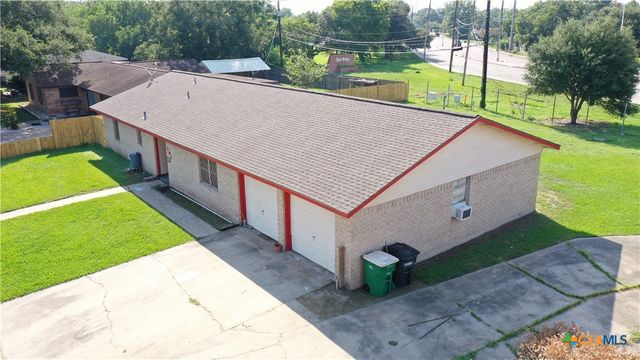 101 Canterbury Lane, Victoria, TX 77904