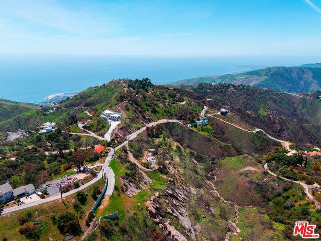 24775 W Saddle Peak Road, Malibu, CA 90265