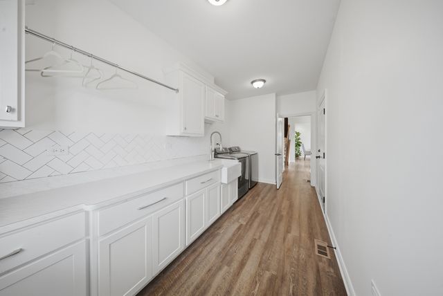 13042 Birch Path Court, Lemont, IL 60439
