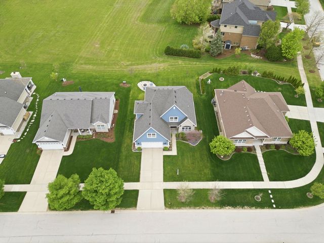 13042 Birch Path Court, Lemont, IL 60439