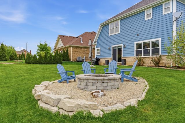 13042 Birch Path Court, Lemont, IL 60439