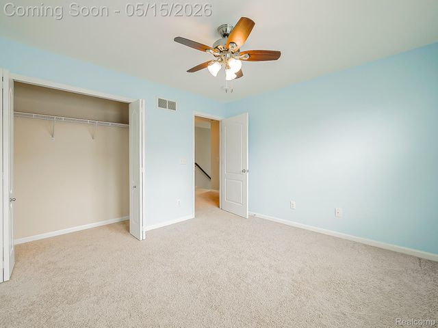 7994 Chestnut Drive, Westland, MI 48185