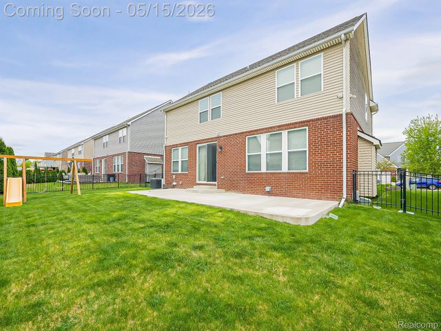 7994 Chestnut Drive, Westland, MI 48185