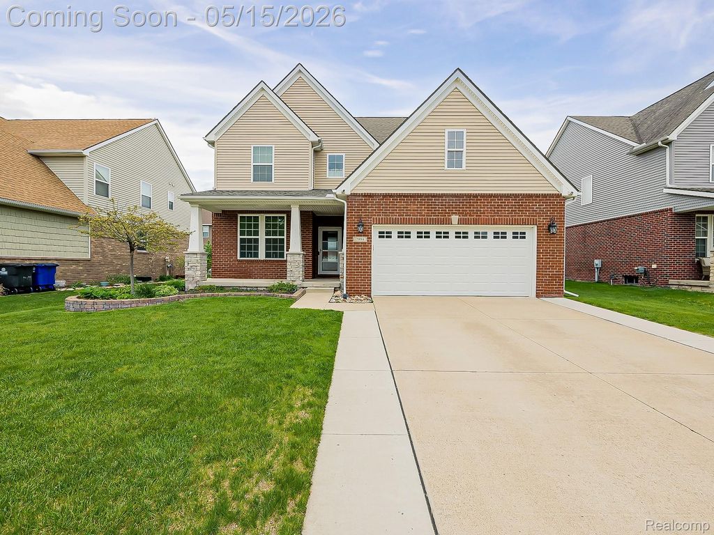7994 Chestnut Drive, Westland, MI 48185