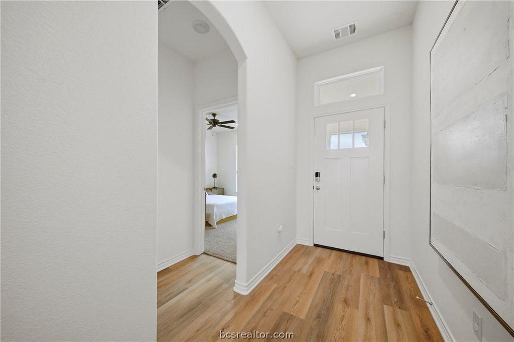 1941 Pinemont View Drive, Bryan, TX 77807 — photo 3