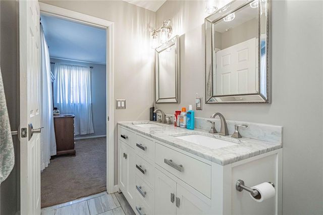 8357 Winchester Lane, Lower Macungie Twp, PA 18011