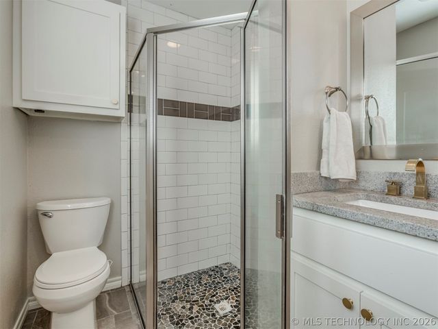 3000 Loris Lane, Bartlesville, OK 74006