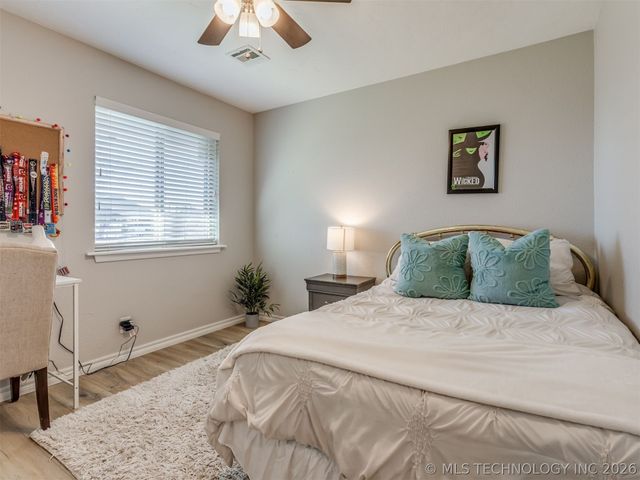 3000 Loris Lane, Bartlesville, OK 74006