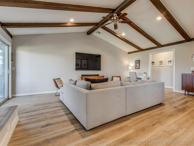 3000 Loris Lane, Bartlesville, OK 74006