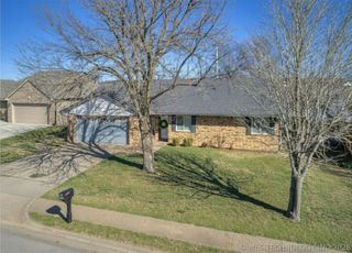 3000 Loris Lane, Bartlesville, OK 74006