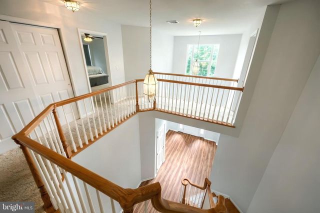 1243 WINDING OAK DR, York, PA 17403