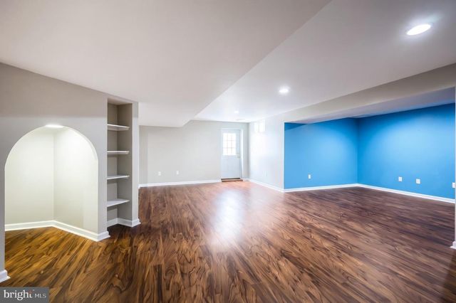 1243 WINDING OAK DR, York, PA 17403