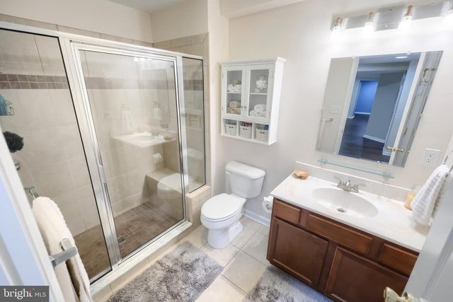 1243 WINDING OAK DR, York, PA 17403